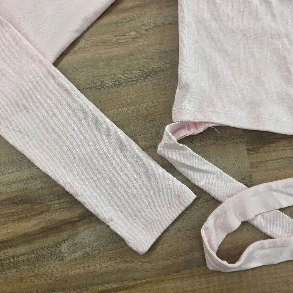 ☔️🔸️🅰️NWT Pink Reversible Crisscross Tie Long Sleeve Top Medium